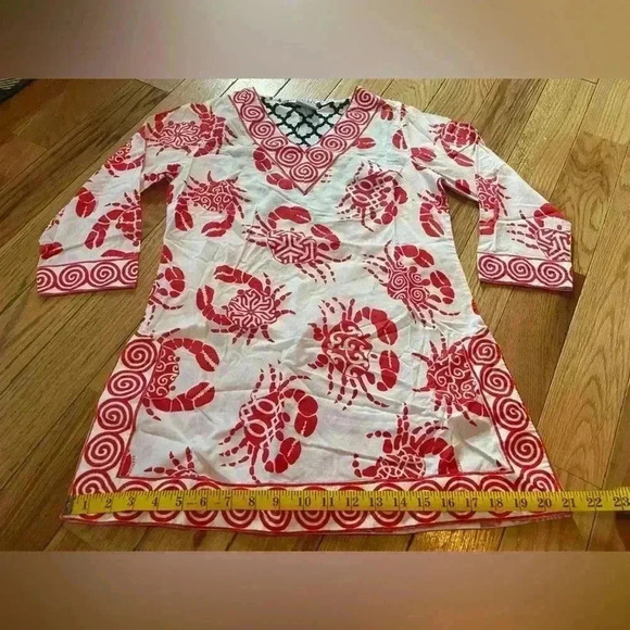 Gretchen Scott Tunic Top Womens Size XS 3/4 Sleeves Crab Print Red/White V Neck - Picture 8 of 10